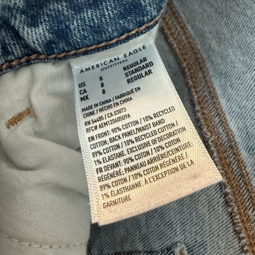 American Eagle Outfitters Light Blue Denim - Picture 2 of 3